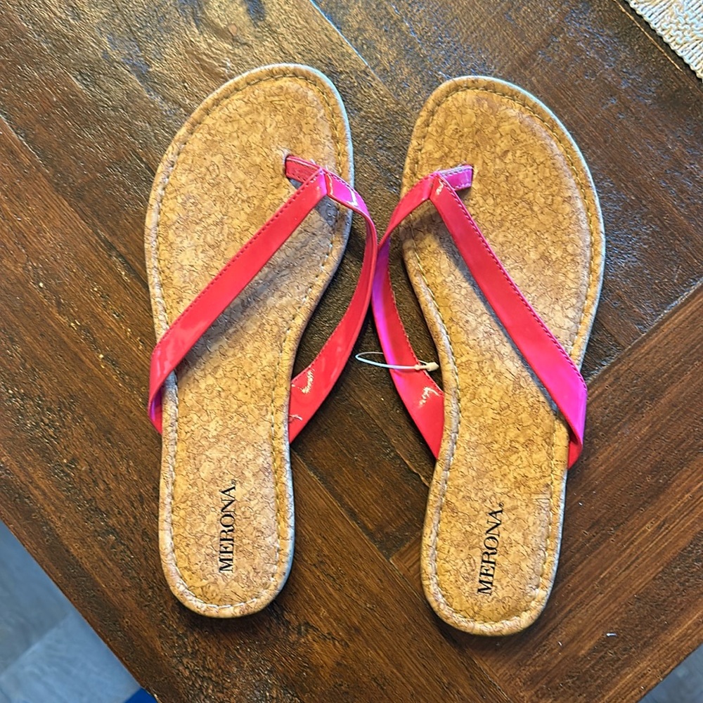 New Pink Merona flip flops